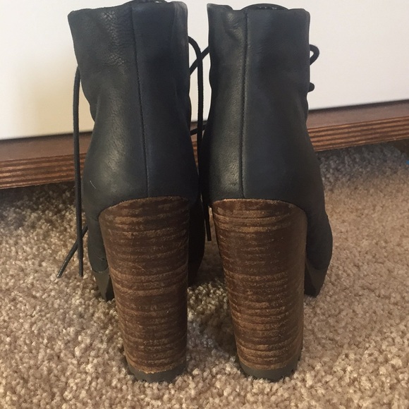 Steve Madden Ricca Bootie Navy Size 7 - Picture 5 of 8